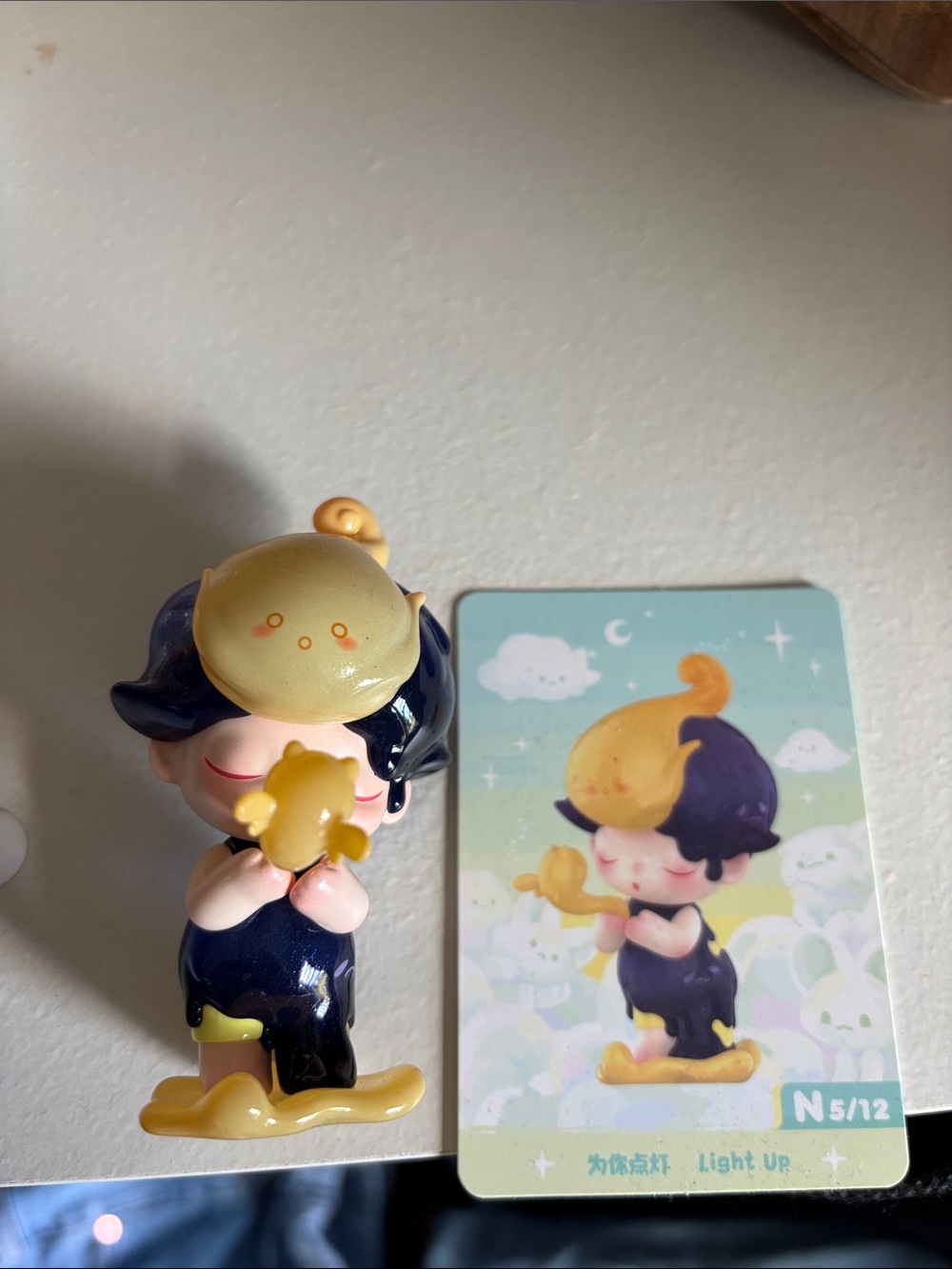 Dimoo Light-Up Figurine